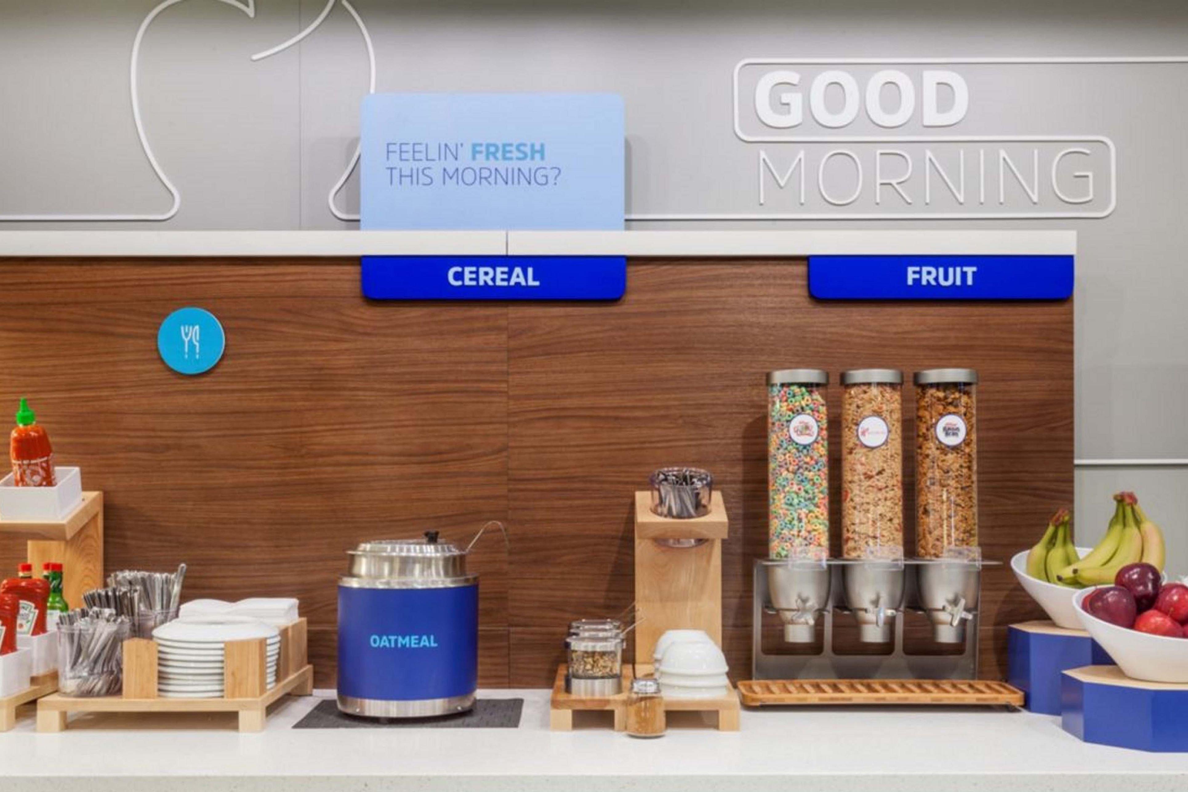 Holiday Inn Express & Suites Madison By Ihg Eksteriør bilde