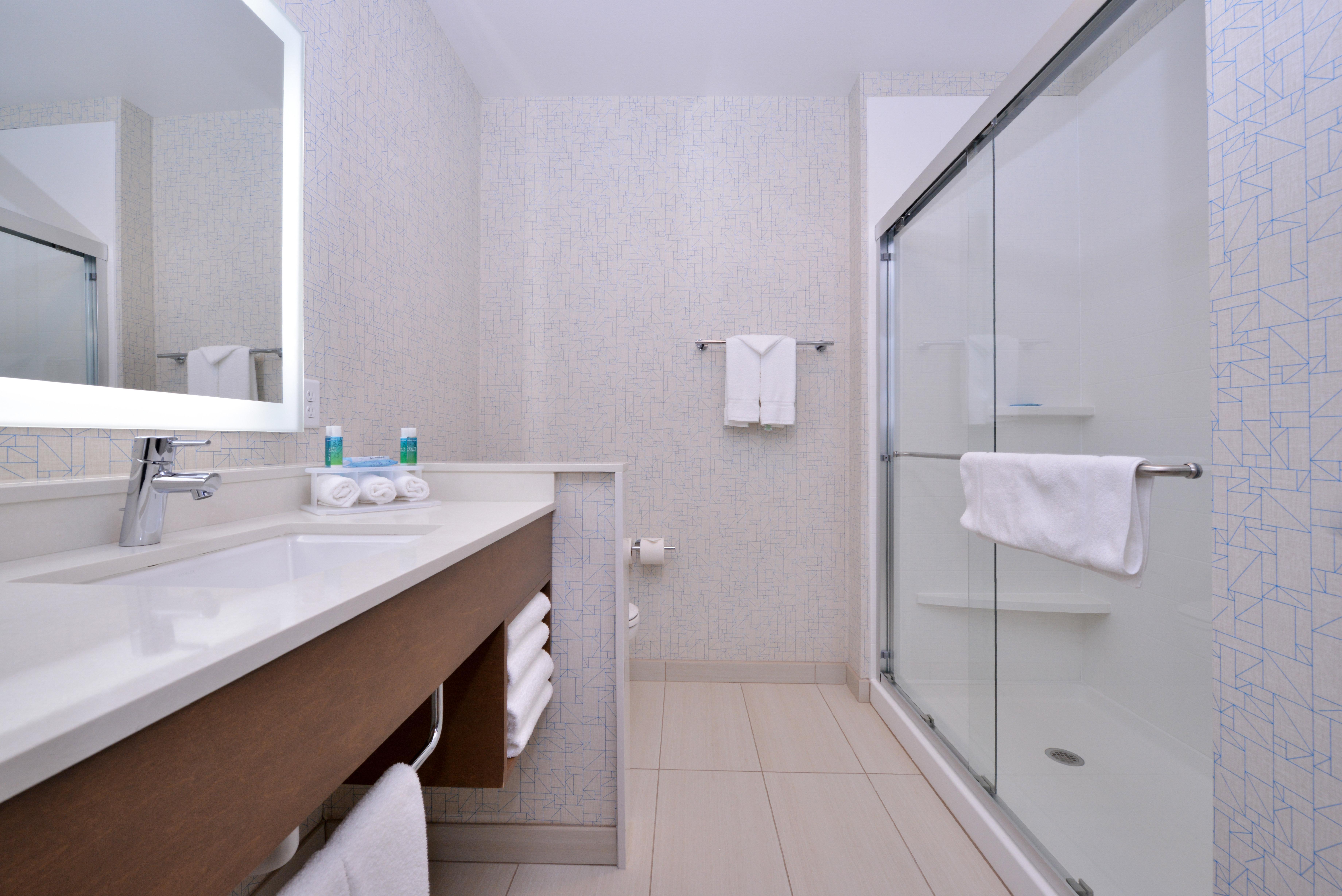 Holiday Inn Express & Suites Madison By Ihg Eksteriør bilde